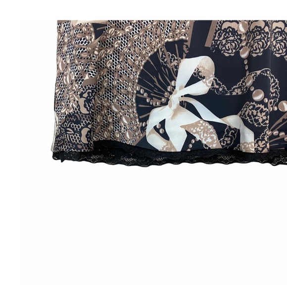 Karen Millen Fan Bows Pearls Pencil Skirt with Ruffle - Picture 4 of 7